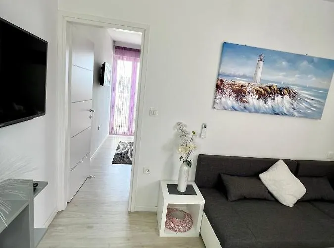 Luna Modern Sea View * Split