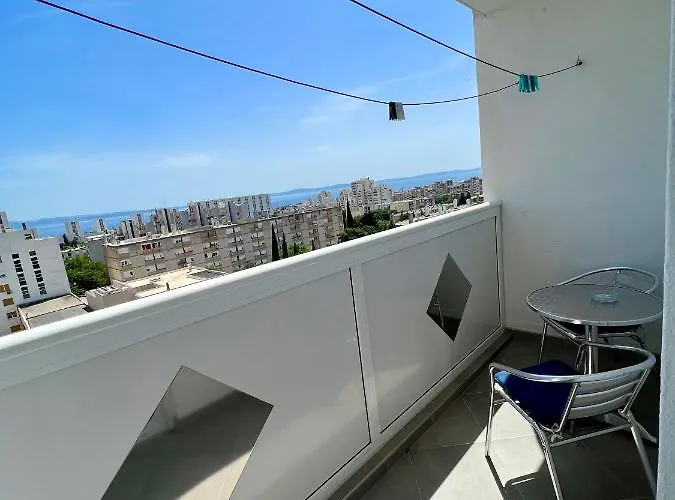 Luna Modern Sea View Daire *
