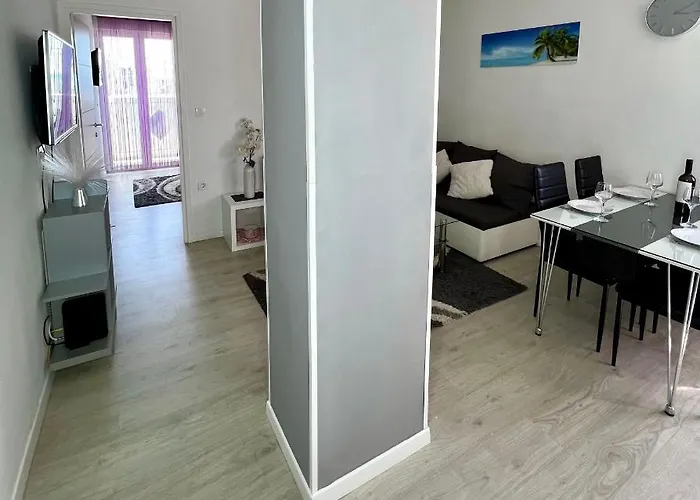 Luna Modern Sea View Daire *